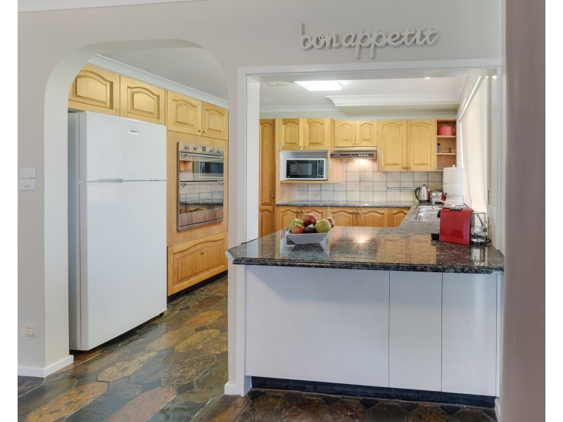 22 Fairways Crescent, Springwood NSW 2777