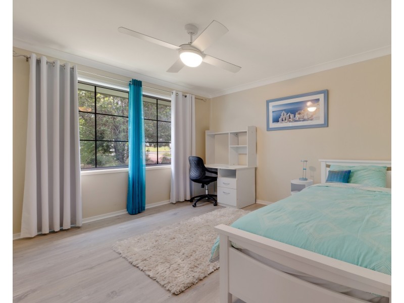 22 Fairways Crescent, Springwood NSW 2777