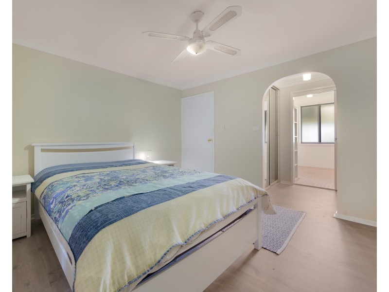 22 Fairways Crescent, Springwood NSW 2777