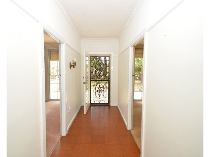 18 Bridge Rd, Blaxland NSW 2774