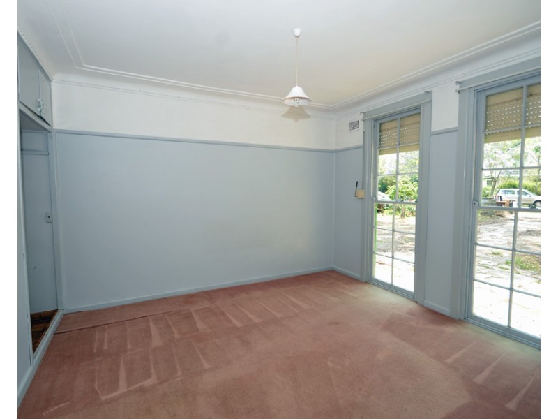 18 Bridge Rd, Blaxland NSW 2774