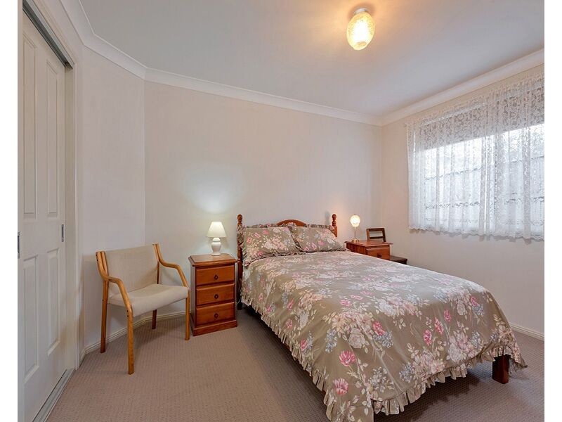 8 Springwood Ave, Springwood NSW 2777