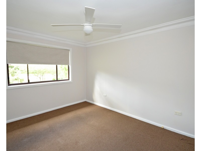 13 Russell Ave, Valley Heights NSW 2777