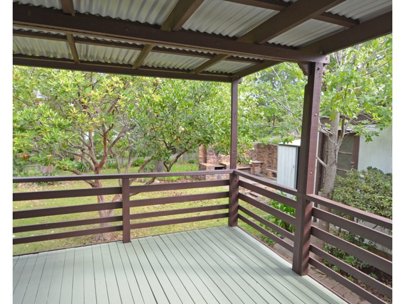 13 Russell Ave, Valley Heights NSW 2777