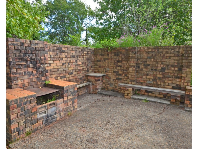 13 Russell Ave, Valley Heights NSW 2777