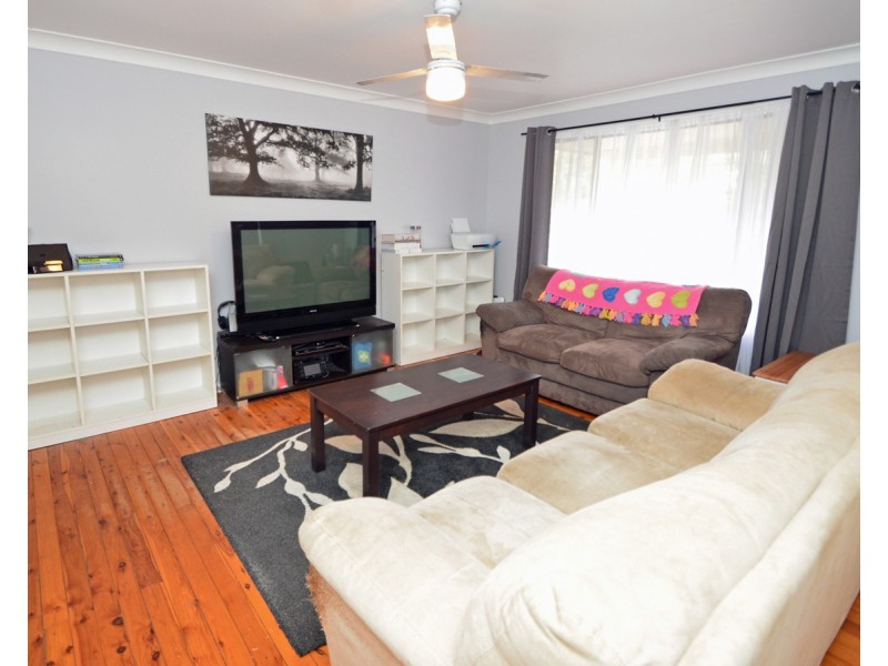 25 Boronia Cr, Winmalee NSW 2777