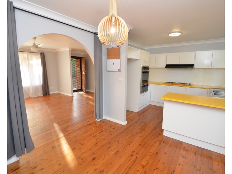 25 Boronia Cr, Winmalee NSW 2777