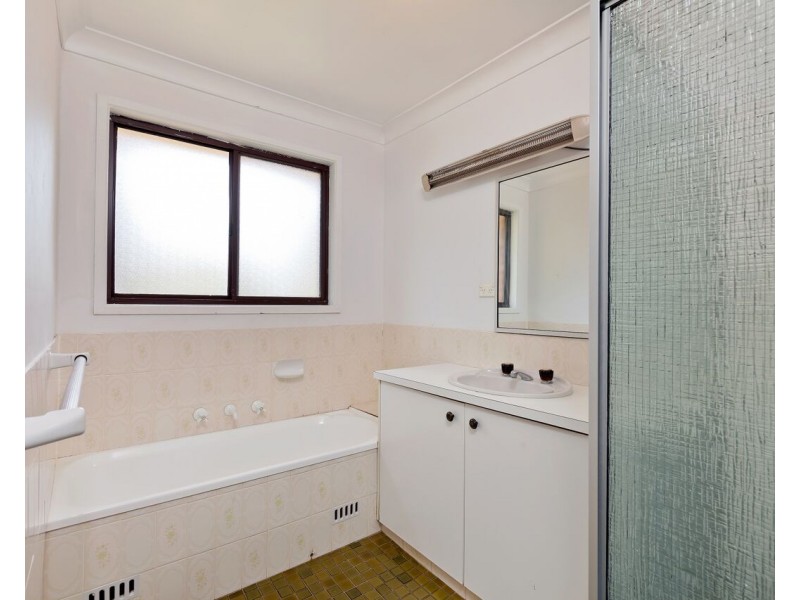 25 Boronia Cr, Winmalee NSW 2777