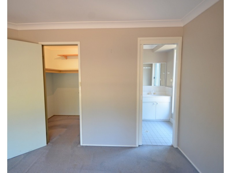 774 Hawkesbury Rd, Hawkesbury Heights NSW 2777