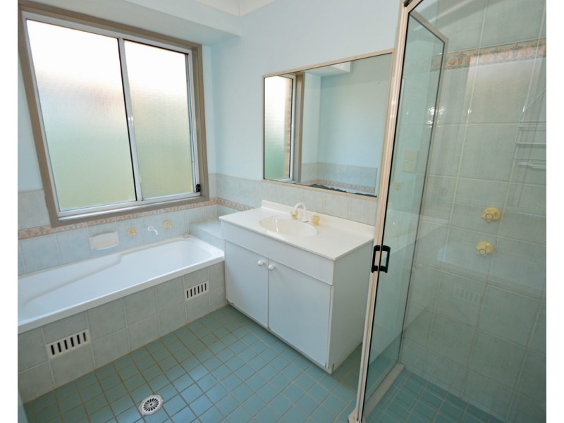 774 Hawkesbury Rd, Hawkesbury Heights NSW 2777