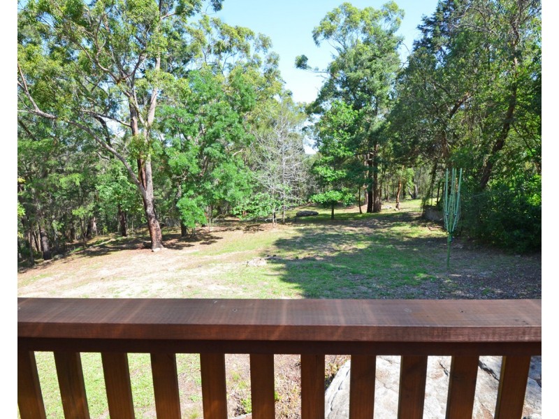 17 Edna Avenue, Springwood NSW 2777