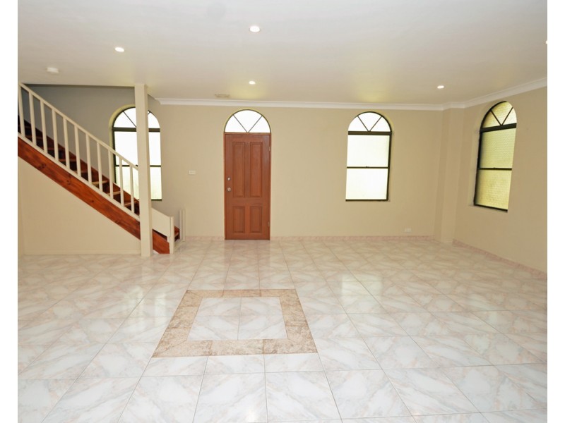 2a Coramandel Ave, Winmalee NSW 2777