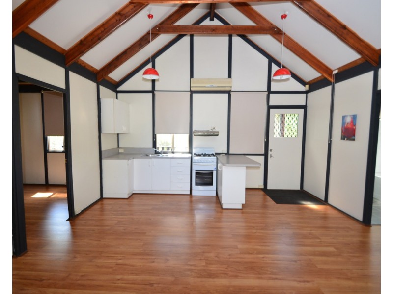 9 Clifton Ave, Faulconbridge NSW 2776