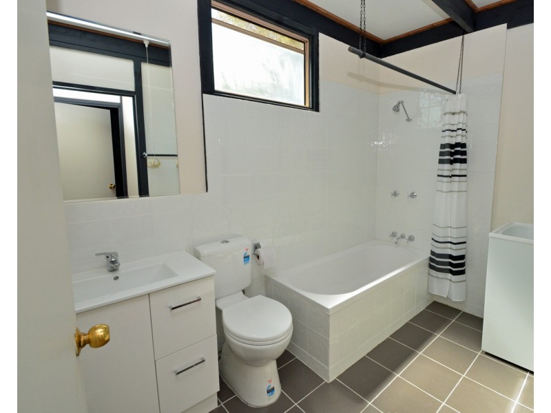 9 Clifton Ave, Faulconbridge NSW 2776