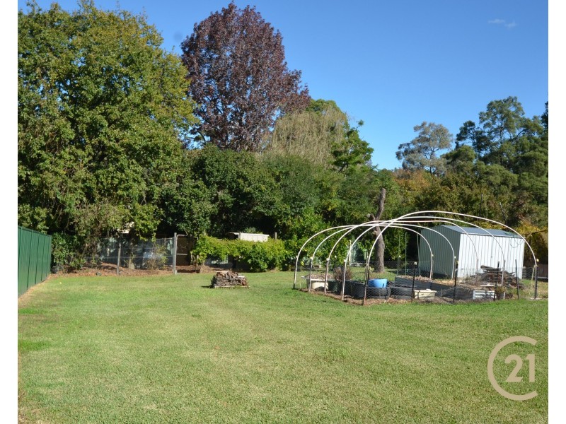 20 Clifton Ave, Faulconbridge NSW 2776