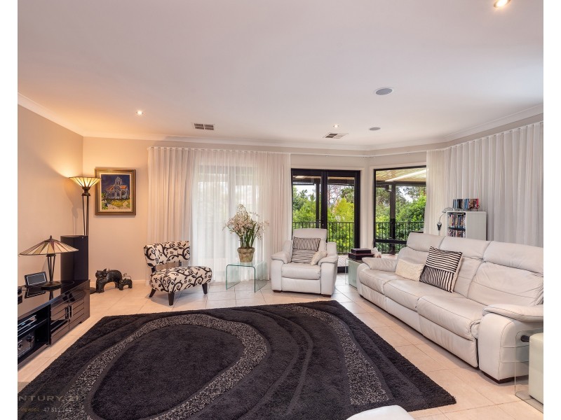 4 Lewin St, Blaxland NSW 2774