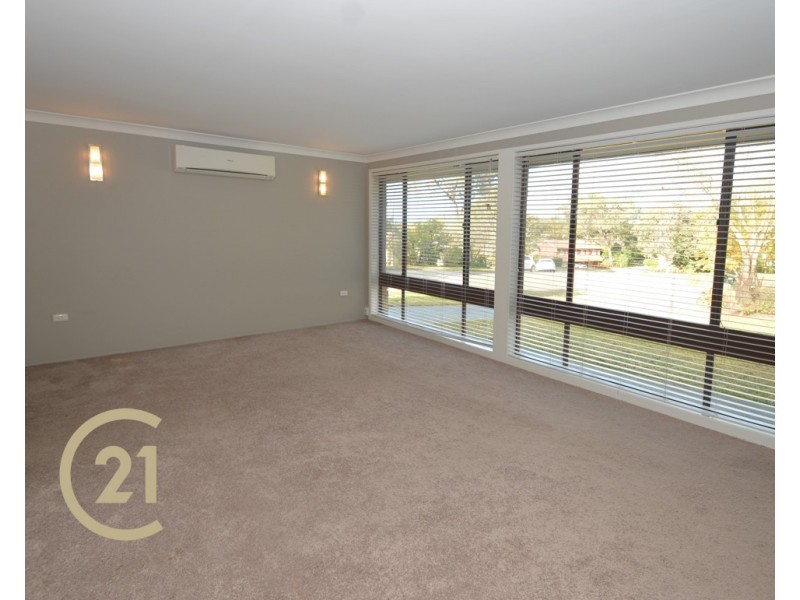 4 Pentlands Dr, Winmalee NSW 2777