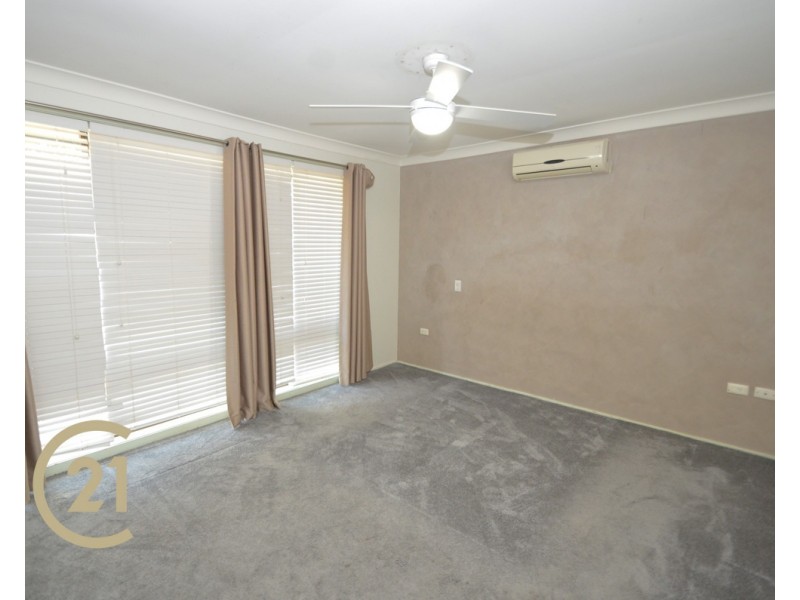 4 Pentlands Dr, Winmalee NSW 2777