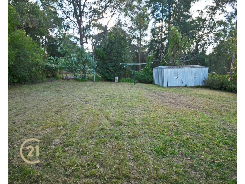 4 Pentlands Dr, Winmalee NSW 2777