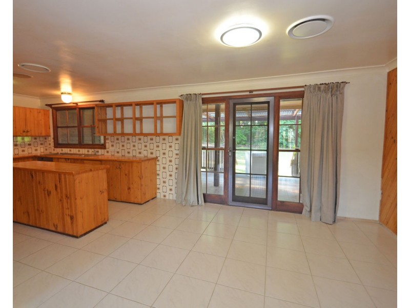 40 Perry Ave, Springwood NSW 2777