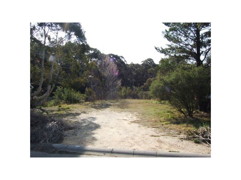 18 Third, Blackheath NSW 2785