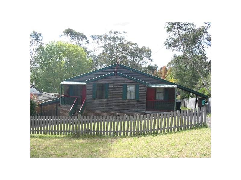 2/102 Clarence Road, Blackheath NSW 2785