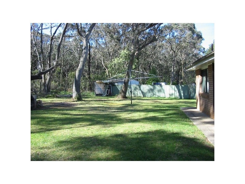 19 Palmer Cres, Blackheath NSW 2785