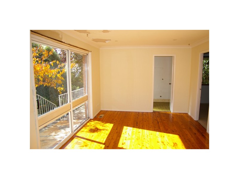 15 Wentworth St, Leura NSW 2780