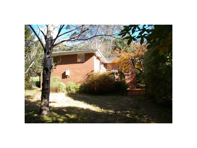 15 Wentworth St, Leura NSW 2780