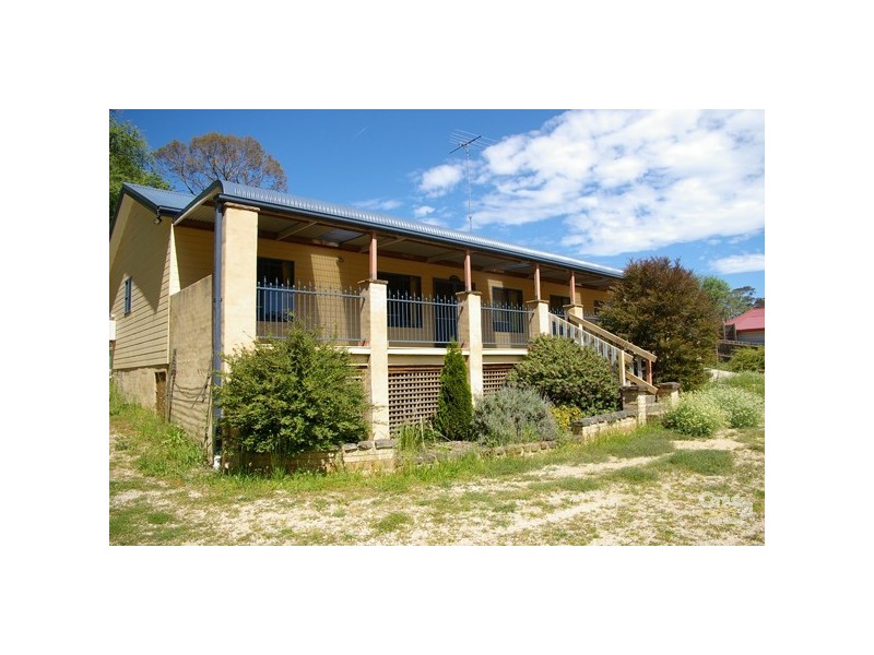 9a Wombat, Blackheath NSW 2785