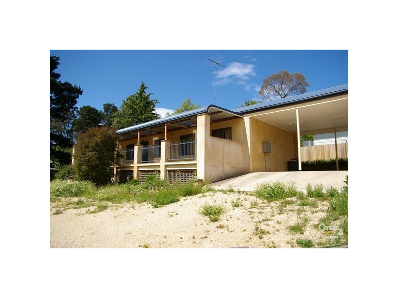 9a Wombat, Blackheath NSW 2785