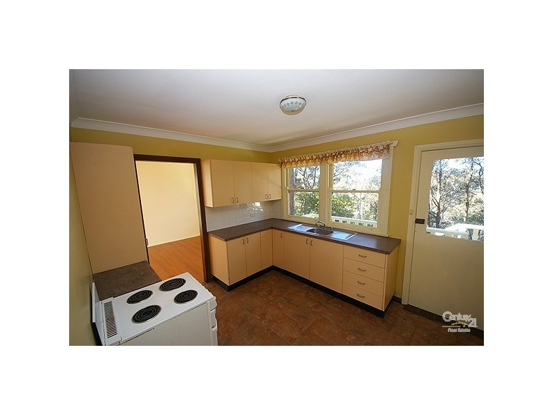 11 Lawrence St, Blackheath NSW 2785