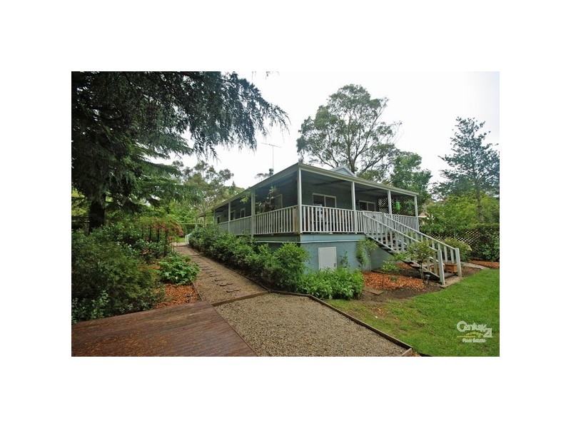 16 Brightlands Ave, Blackheath NSW 2785