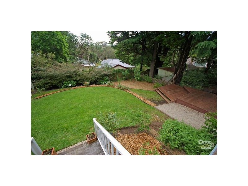 16 Brightlands Ave, Blackheath NSW 2785