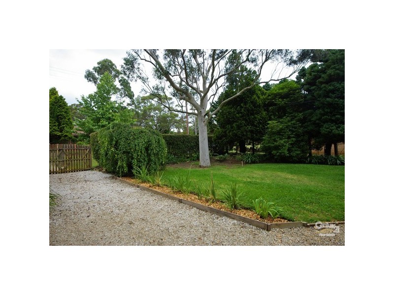 16 Brightlands Ave, Blackheath NSW 2785