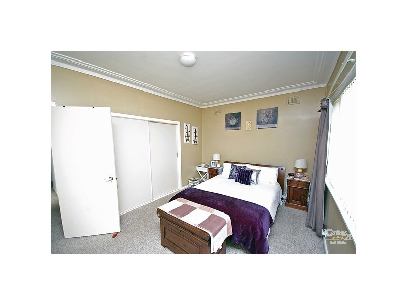 33 Enfield, Lithgow NSW 2790