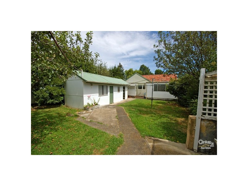33 Enfield, Lithgow NSW 2790