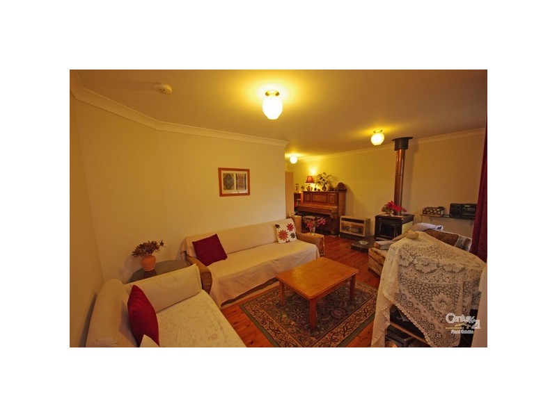 221 Connaught Rd, Blackheath NSW 2785