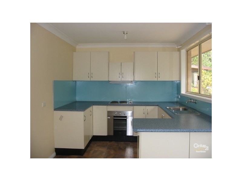 10 St Andrews Ave, Blackheath NSW 2785