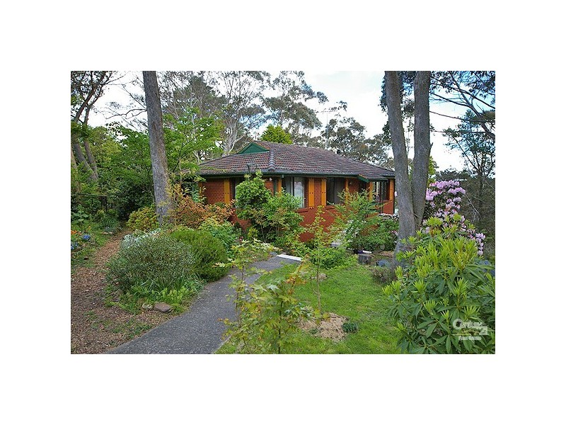 1 Belvidere Avenue, Blackheath NSW 2785