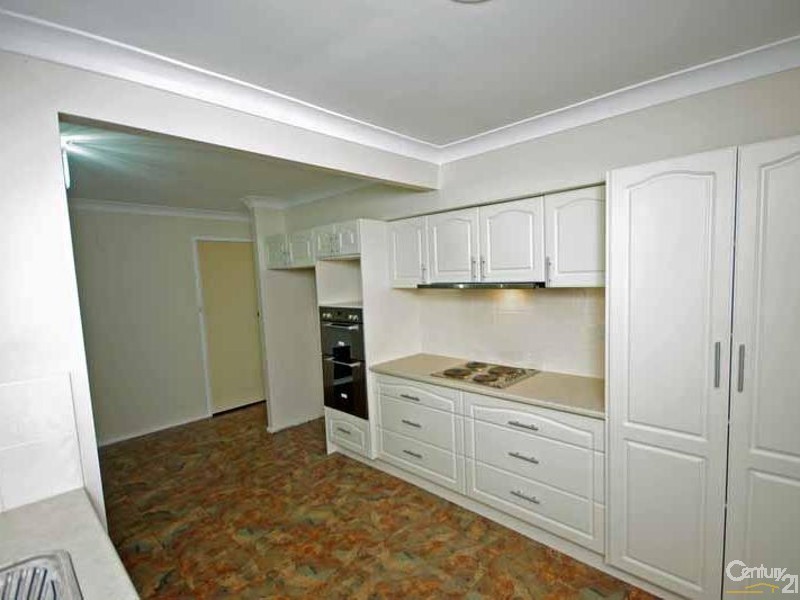 38 Lakeview Ave, Blackheath NSW 2785