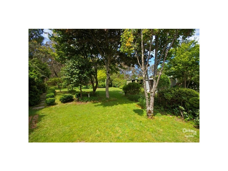 14 Mel Ave, Blackheath NSW 2785