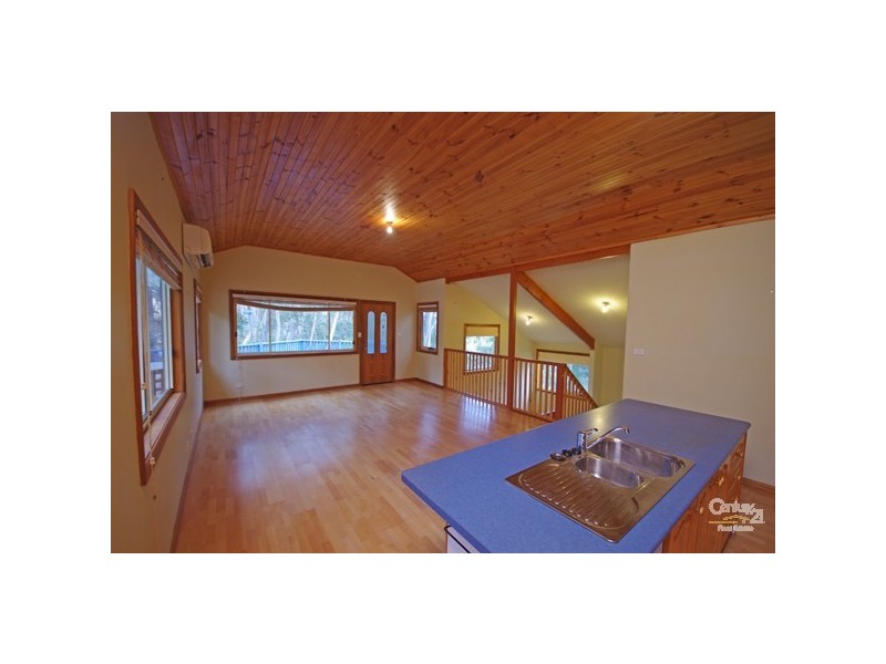 2 Carter Ln, Blackheath NSW 2785