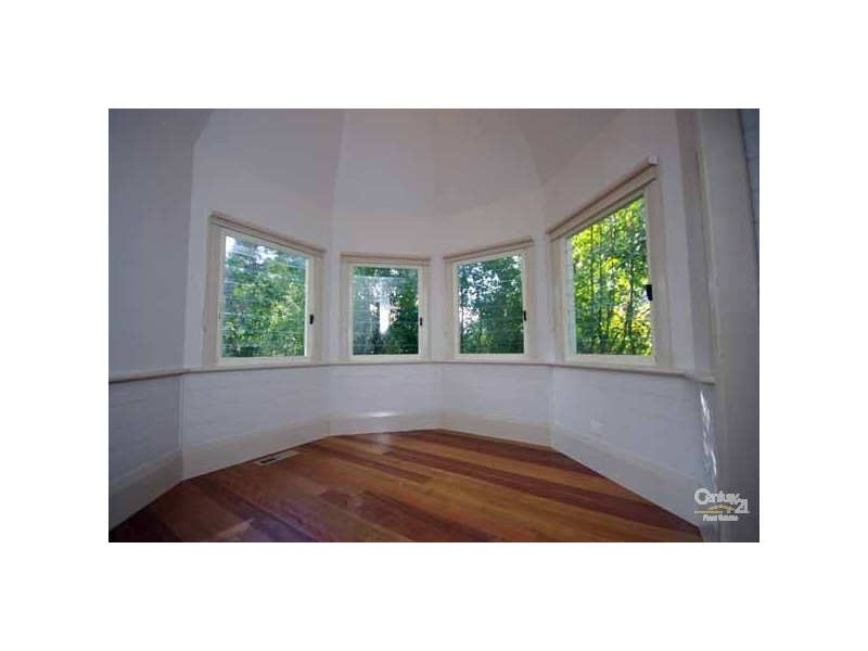 61 Cross St, Blackheath NSW 2785