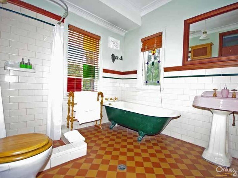 201 Govetts Leap Rd, Blackheath NSW 2785