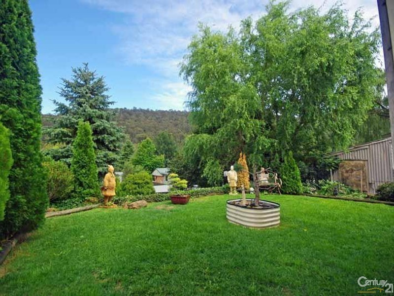 23 Atkinson St, Lithgow NSW 2790