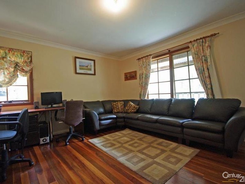 96 Railway Pde, Medlow Bath NSW 2780