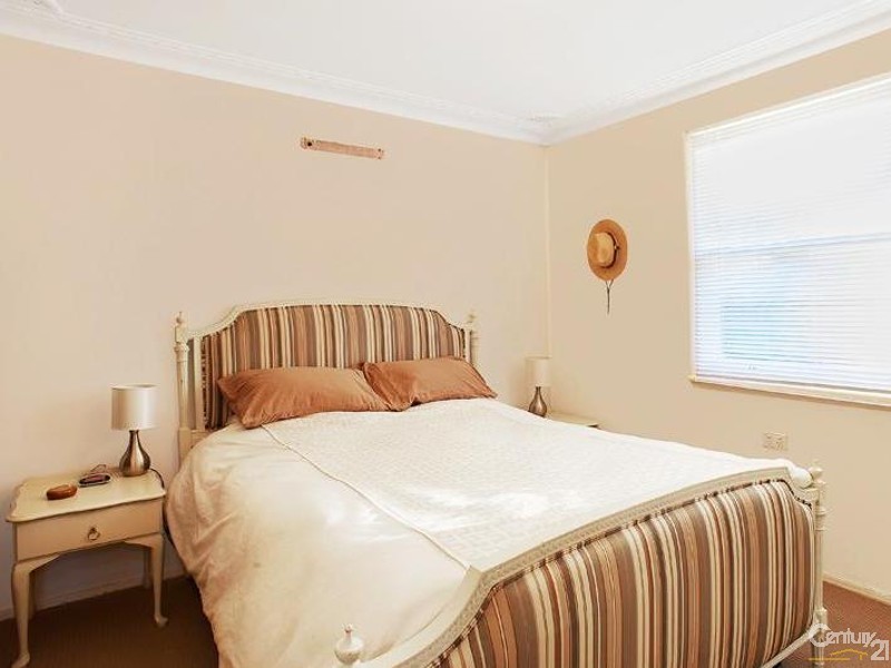 78  Blaxland, Wentworth Falls NSW 2782