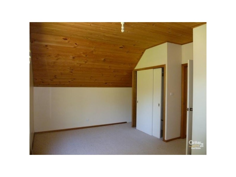 18 Closeburn, Mount Victoria NSW 2786