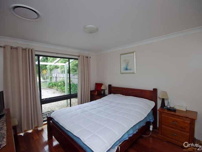 35 Lamartine Ave, Wentworth Falls NSW 2782